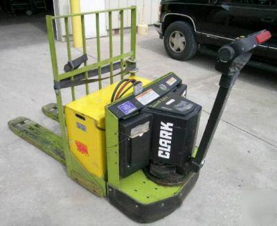 Used: clark 5000 lb electric walkie pallet truck (684)