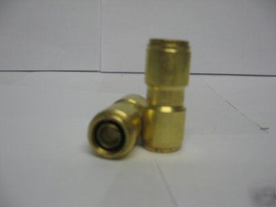 Air brake hose fitting.....D1162-08-08