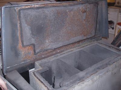 Advance machine company hydro retriever (floor sweeper)