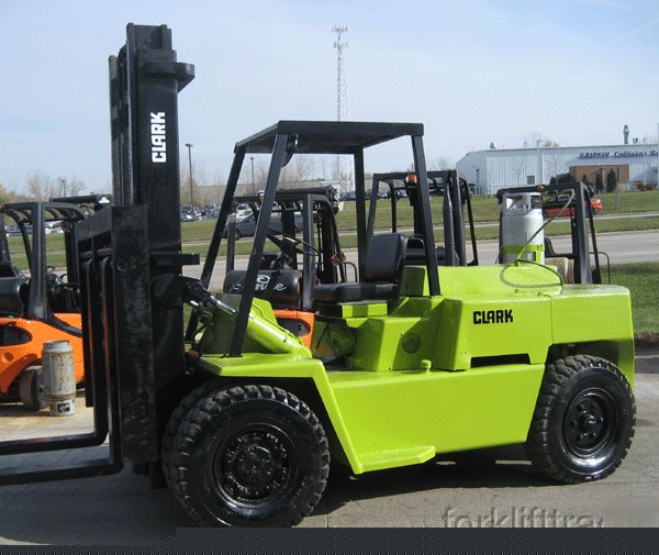 Clark pneumatic 15,500LB forklift lifttruck