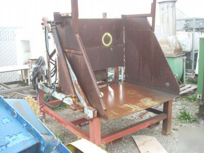 Bin dumper, 3HP hydraulic system for 47 inch cube
