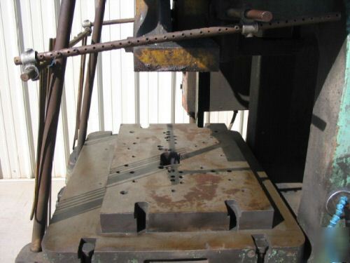 Federal m#55, 60 ton punch press, good condition