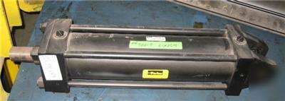 Parker hannafin cylinder assembly # 500CBB2HLT34ACX1700