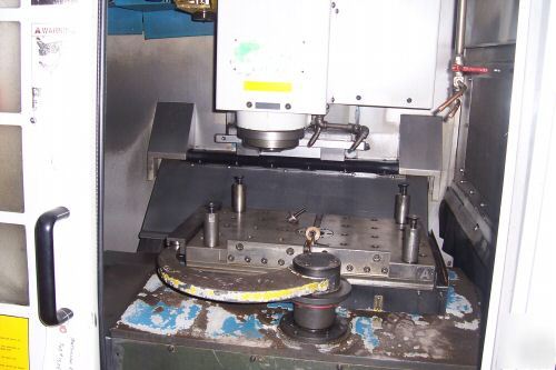 Matsuura ra-1G vertical machining center w/pallets