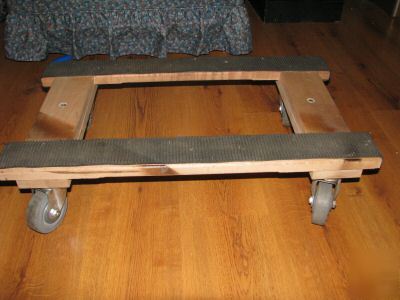 Heavy duty furniture/appliance dolly /w casters. 