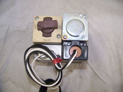 New honeywell combination gas control V400C 1O36 