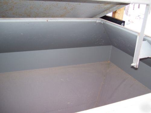 Friesen bulk seed tender