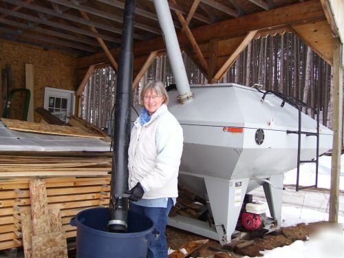 Friesen bulk seed tender