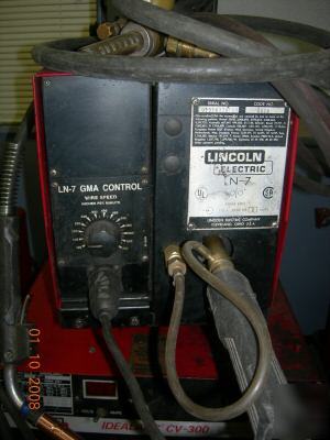 Lincoln electric idealarc cv-300 welder w/ feeder nice 