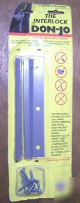 Security device 4 apartment doors helps stop break in's