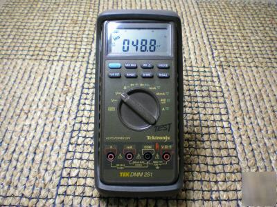 Tektronix tek dmm 251 digital multimeter. 