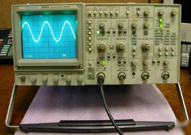 Tektronix 2246A 100 mhz 4 channel digital oscilloscope.