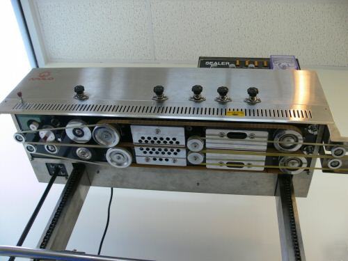Apolo S1000 continuous vertical band sealer inox +coder