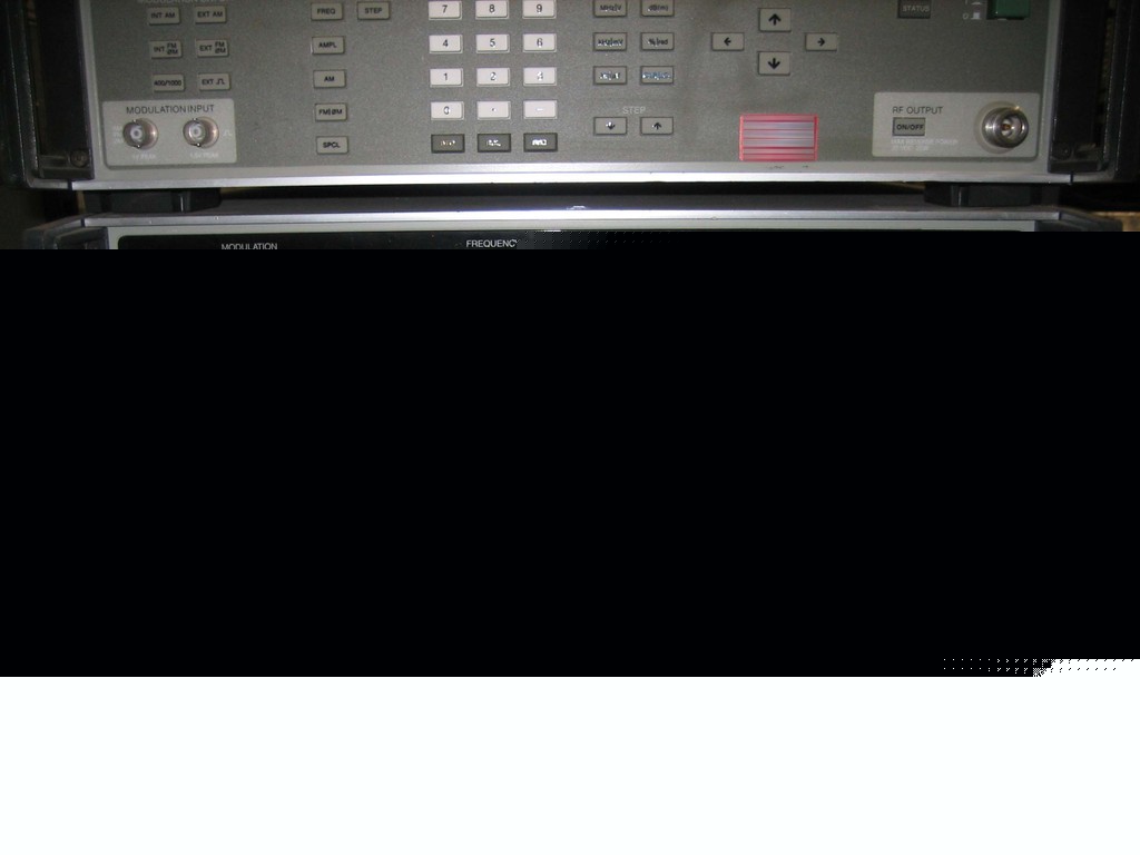 Gigatronics 6062A synthesized rf signal generator 