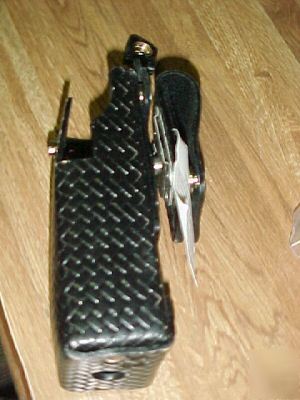 Two way radio holder w/clip