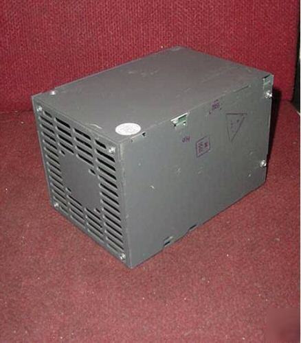 Lambda regulated power supply 120/220 vac to 28 vdc 